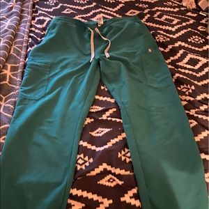Figs Hunter green Womens Yola pants size Large Tall